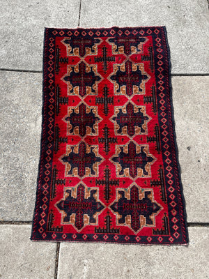 Vintage Rug 2'9"x4'6" Red, Blue, Brown, and Green